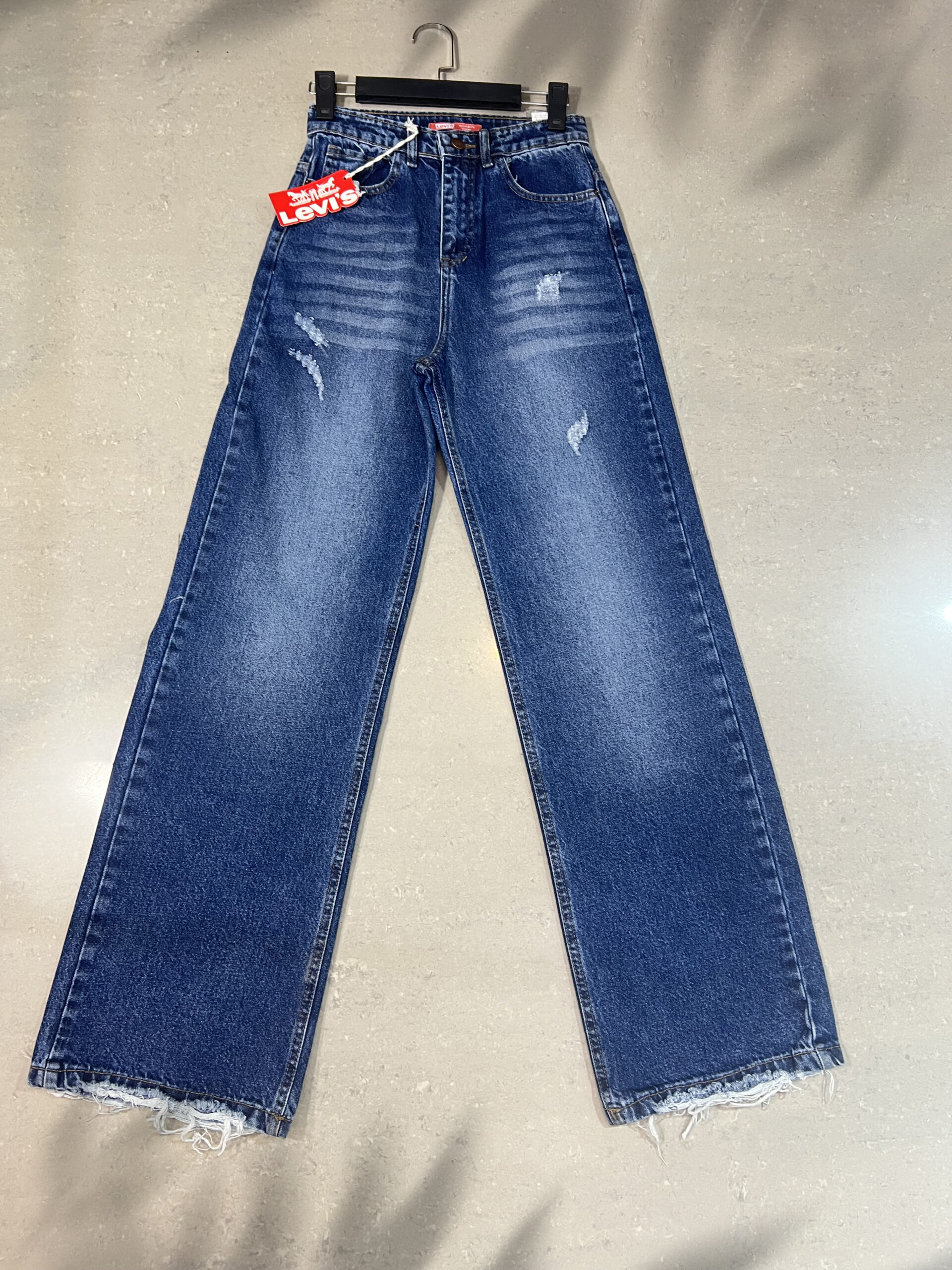 شلوار جین نیم بگ levis